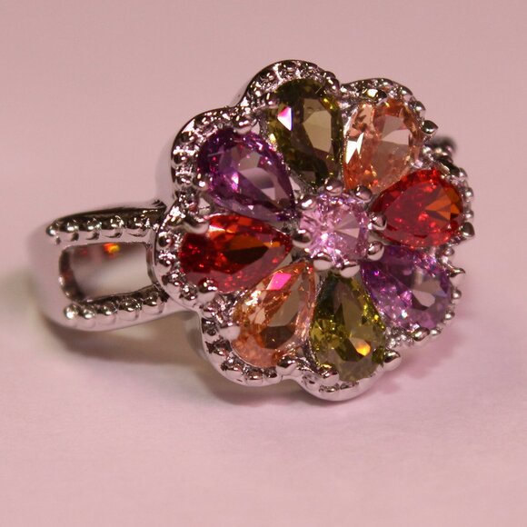 FLORAL GEMSTONE RING - Picture 15 of 15